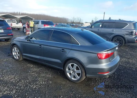 2015 Audi A3 2.0T Premium z USA, uszkodzony, nr VIN WAUBFGFF8F1002896